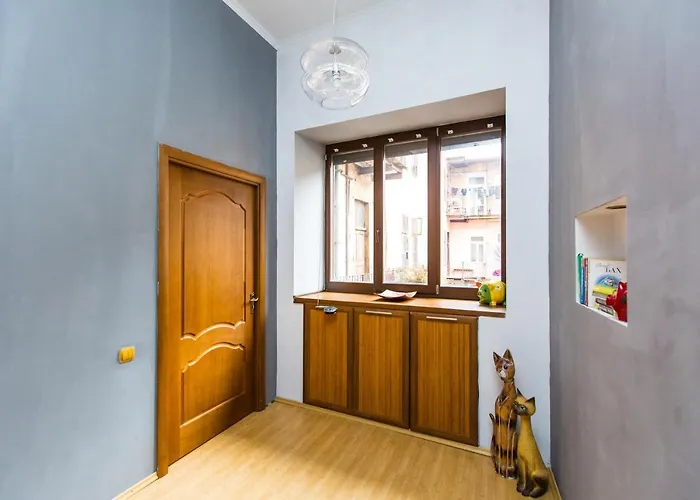 In The Centre Leópolis